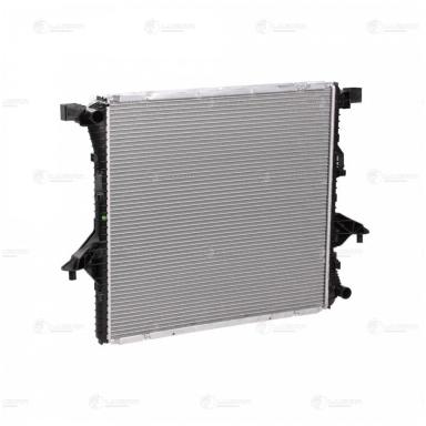 Радиатор двигателя LRc 182H