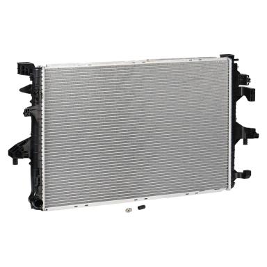 Радиатор двигателя LRc 1815