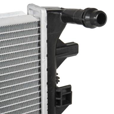 Радиатор двигателя LRc 1806